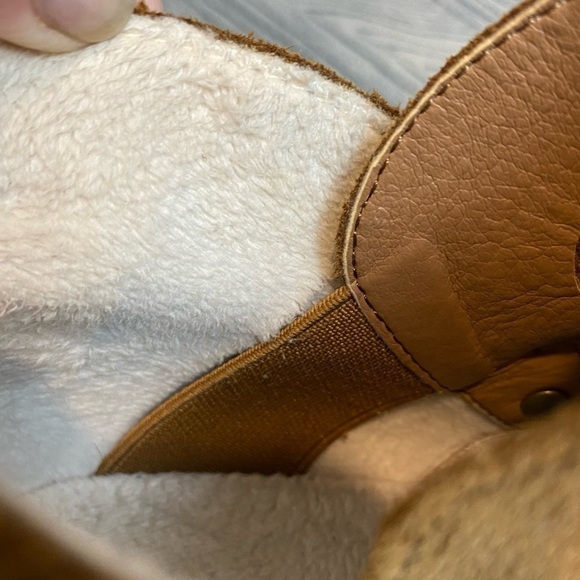 BEARPAW Onyx Suede Block Heel Ankle Boots - Picture 9 of 14